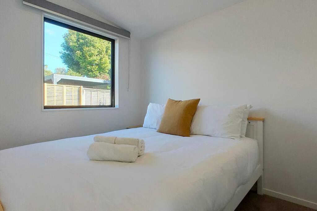 Holiday home Brand-new Modern Princess In One Tree Hill *
